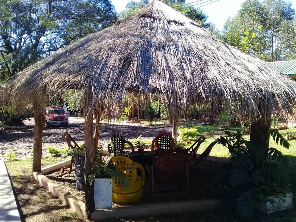 Hôtel Cabanas Y Boungalow Don Oscar à Encarnación Extérieur photo